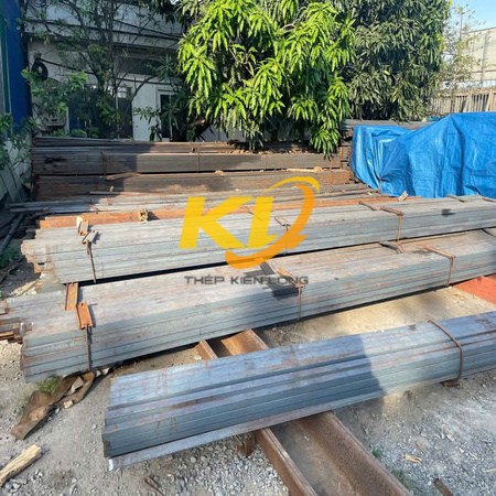 THÉP VUÔNG ĐẶC SS400 GIÁ TỐT 2025