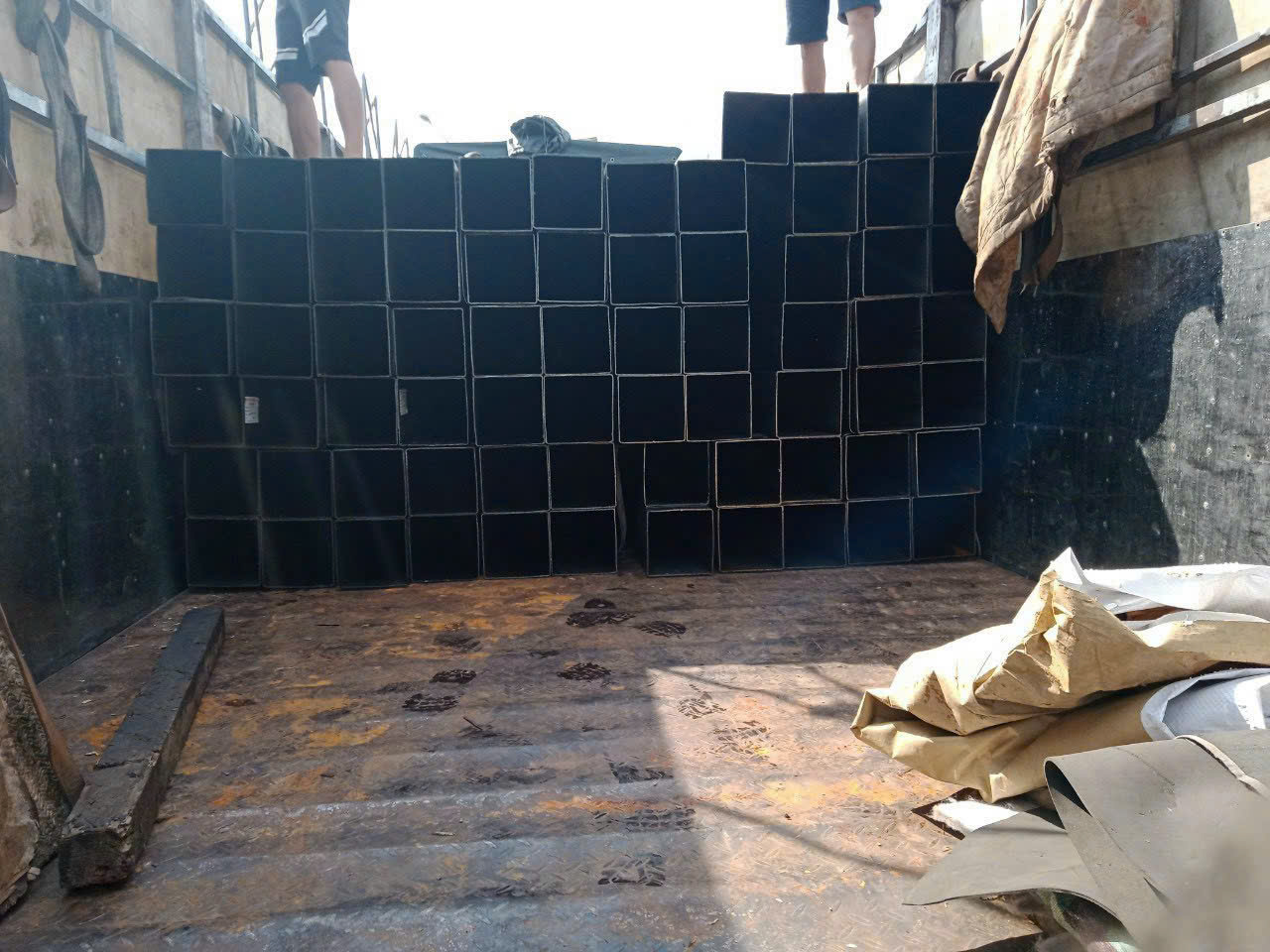 THÉP HỘP 150X250X3MM/ THÉP HỘP CHỮ NHẬT 150X250X3LY